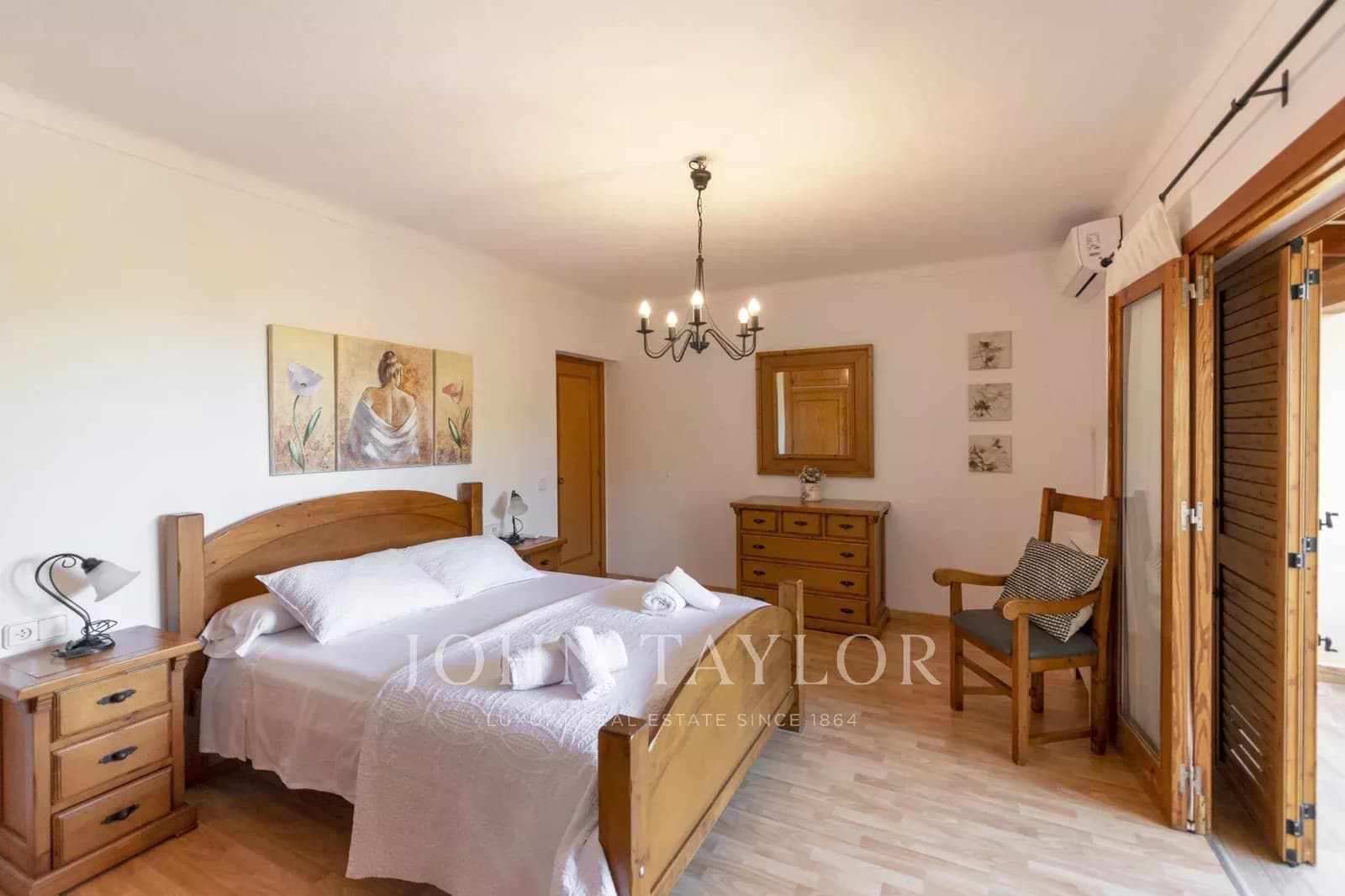 6 bedroom Villa for sale in Sant Antoni de Portmany with pool - € 2,990,000 (Ref: 9428670)