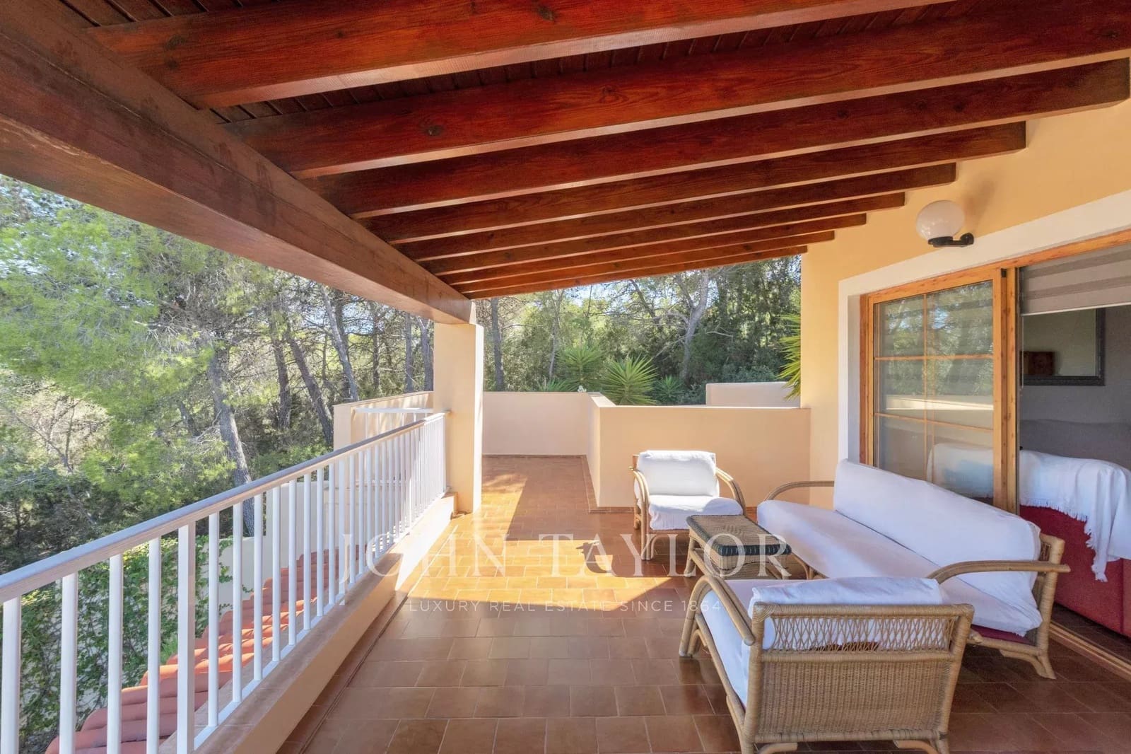 6 bedroom Villa for sale in Sant Antoni de Portmany with pool - € 2,990,000 (Ref: 9428670)