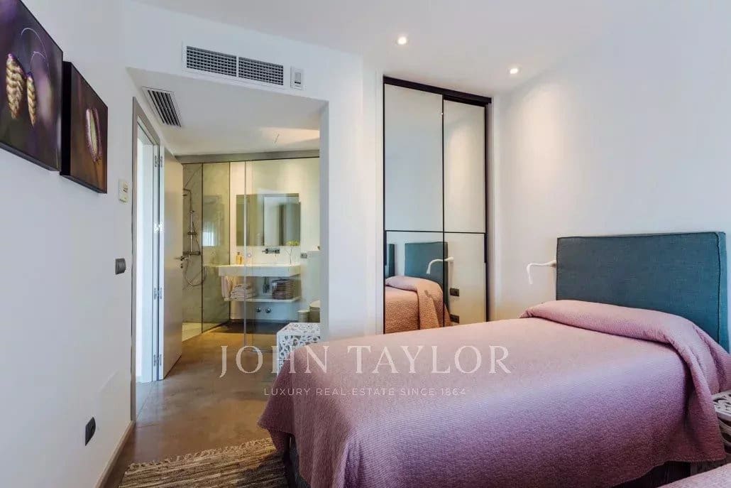 6 sovrum Villa till salu i Sant Antoni de Portmany med pool - 4 450 000 € (Ref: 9428671)