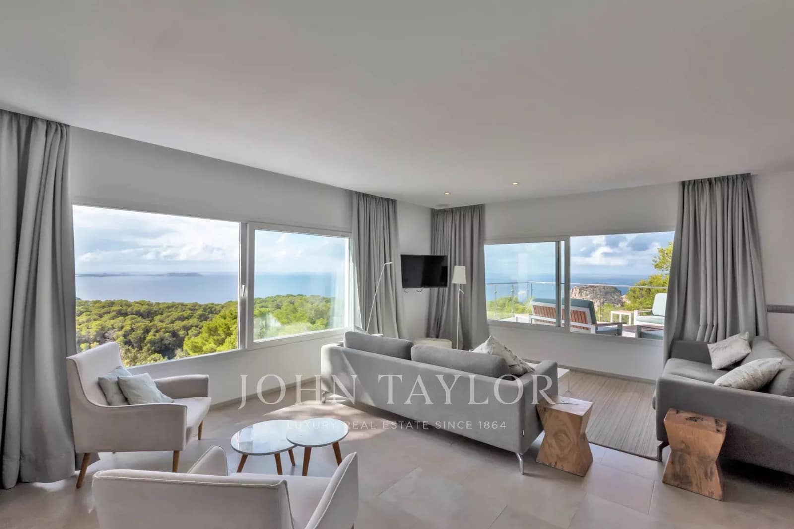 6 sovrum Villa till salu i Sant Antoni de Portmany med pool - 4 450 000 € (Ref: 9428671)