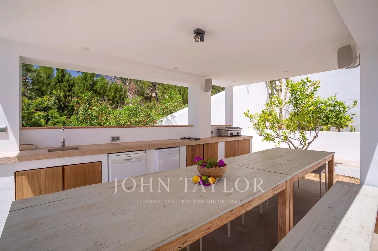 6 sovrum Villa till salu i Sant Antoni de Portmany med pool - 4 450 000 € (Ref: 9428671)