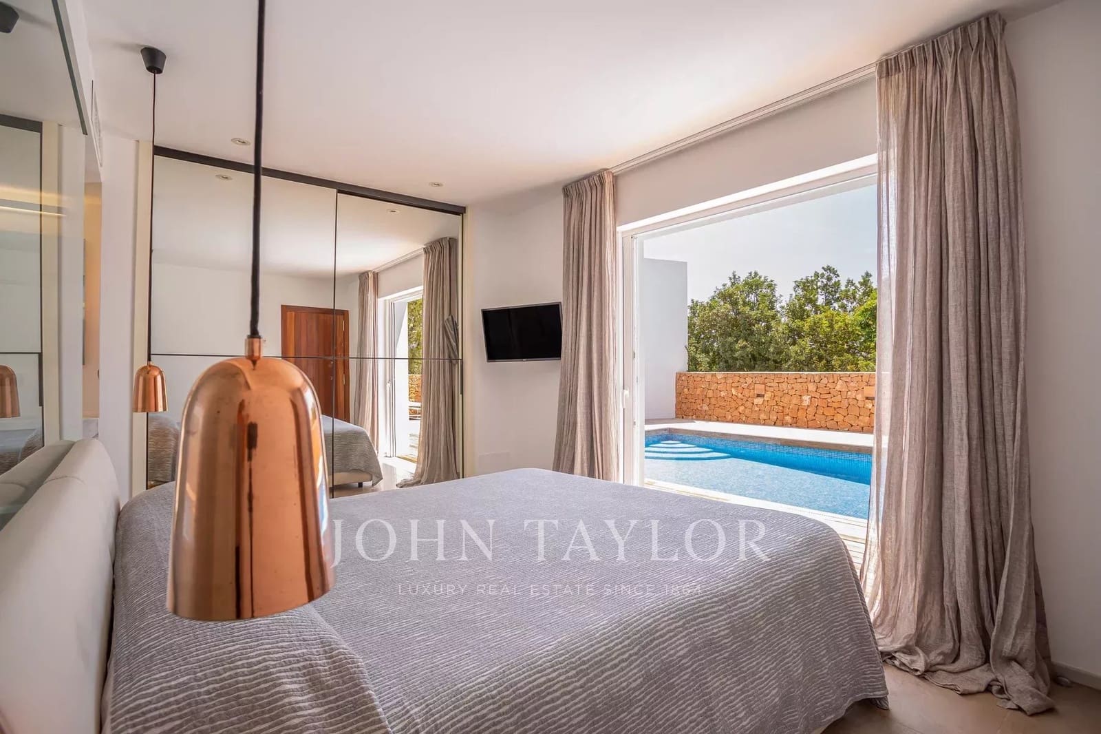 6 sovrum Villa till salu i Sant Antoni de Portmany med pool - 4 450 000 € (Ref: 9428671)