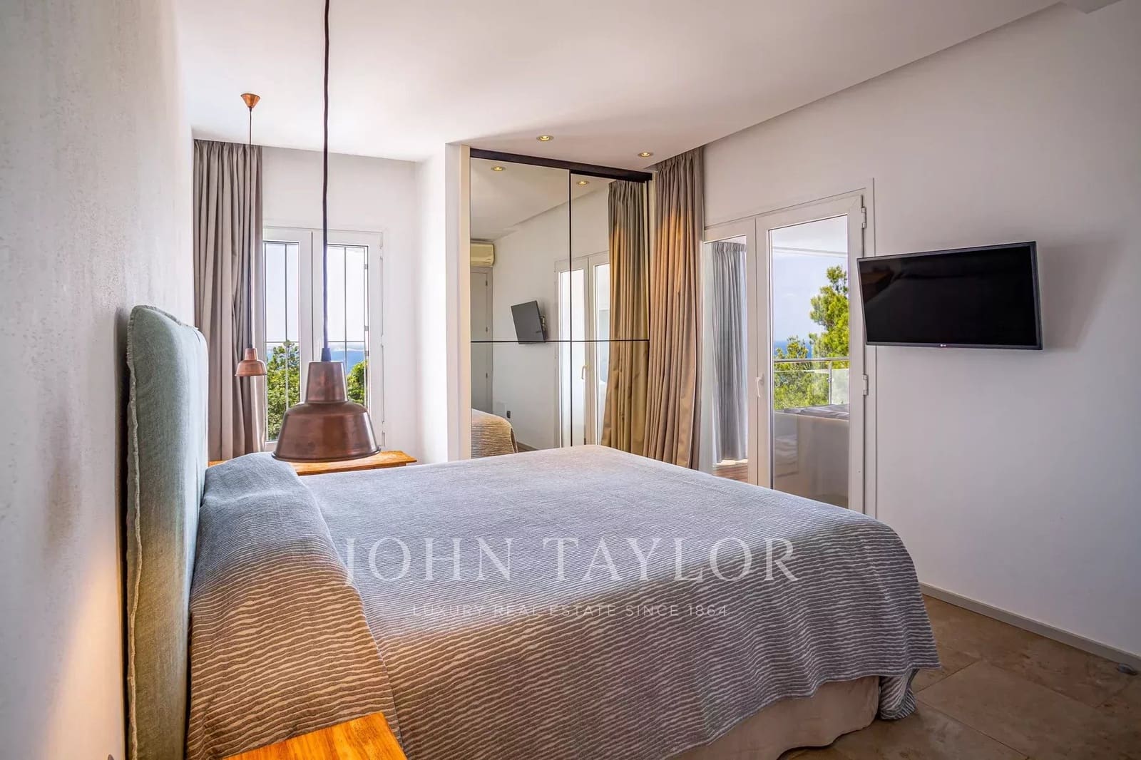 6 sovrum Villa till salu i Sant Antoni de Portmany med pool - 4 450 000 € (Ref: 9428671)