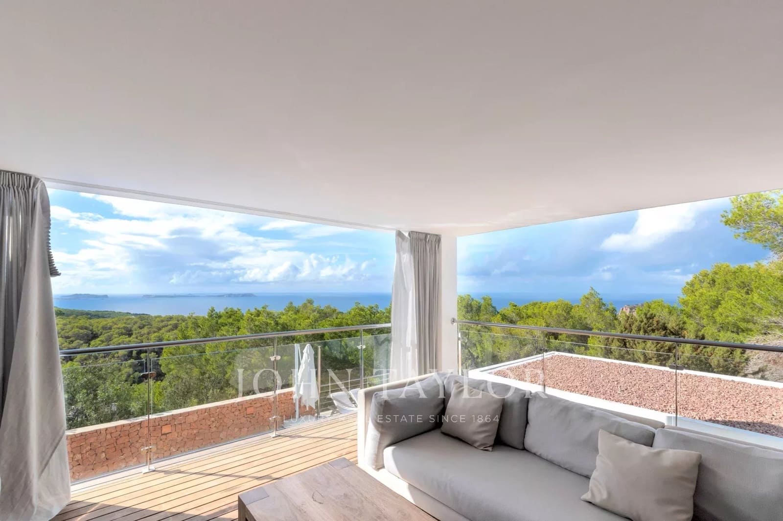 6 sovrum Villa till salu i Sant Antoni de Portmany med pool - 4 450 000 € (Ref: 9428671)