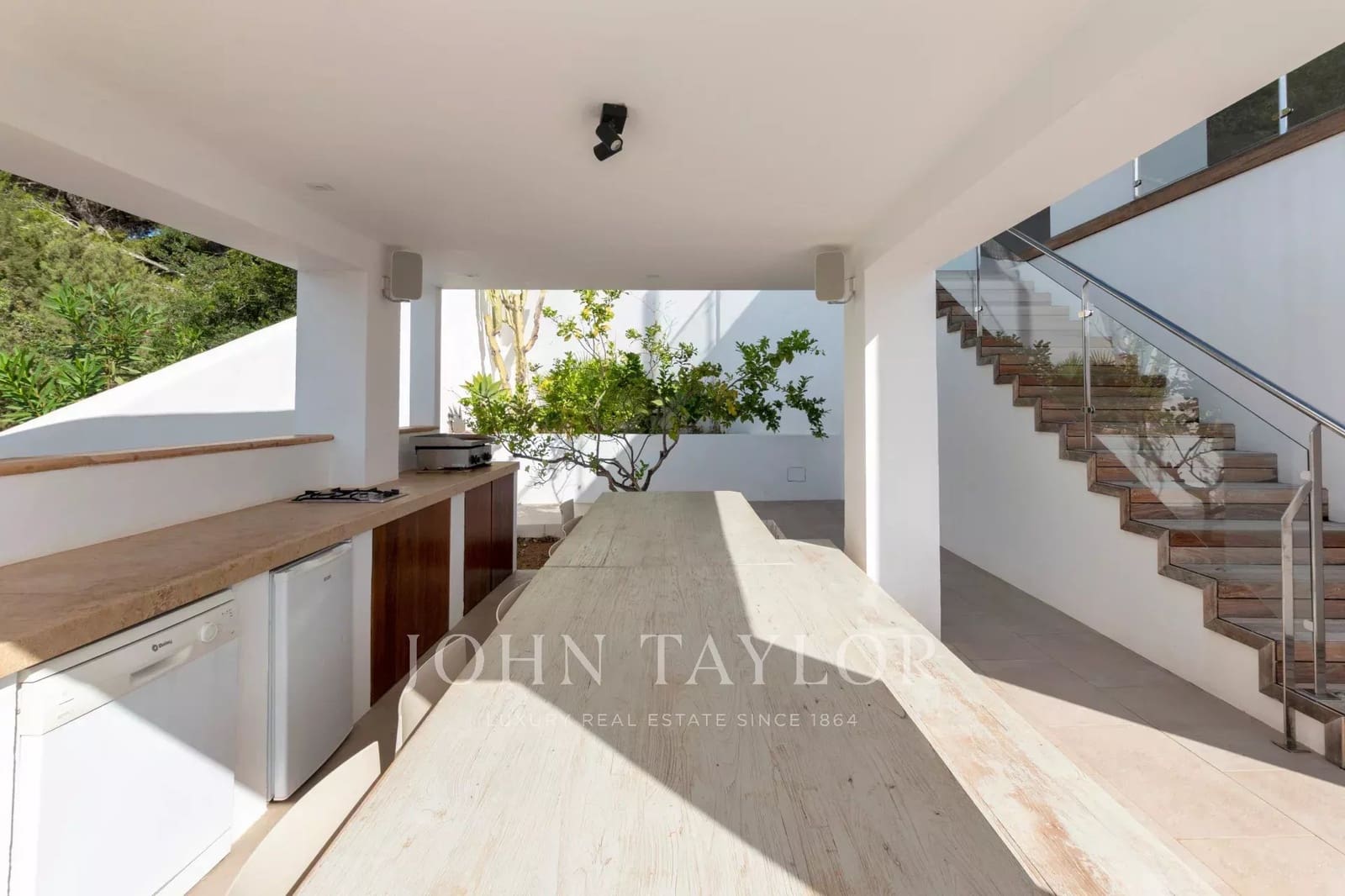 6 sovrum Villa till salu i Sant Antoni de Portmany med pool - 4 450 000 € (Ref: 9428671)