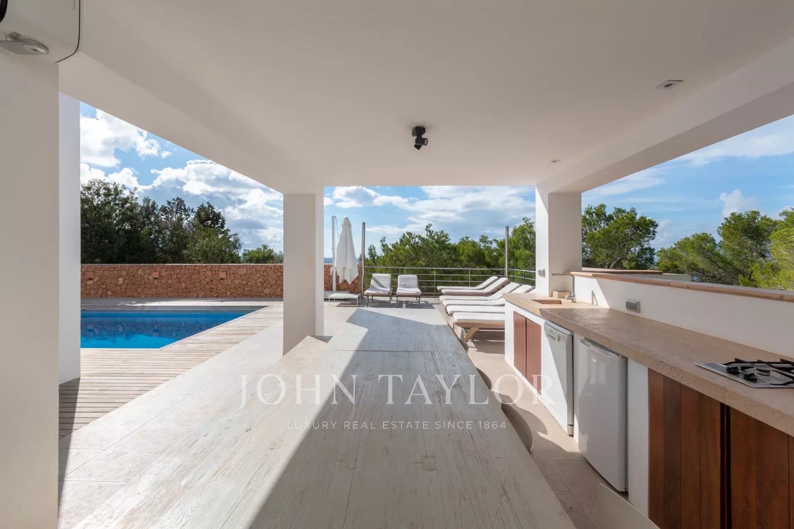 6 sovrum Villa till salu i Sant Antoni de Portmany med pool - 4 450 000 € (Ref: 9428671)