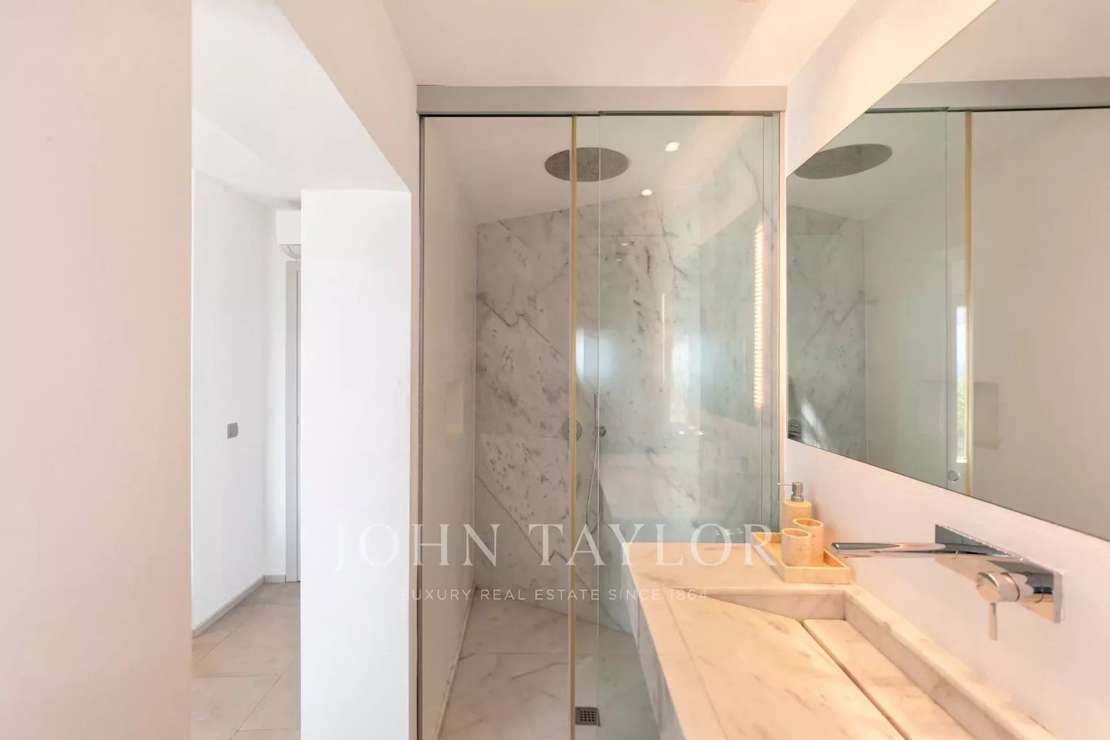 6 sovrum Villa till salu i Sant Antoni de Portmany med pool - 4 450 000 € (Ref: 9428671)