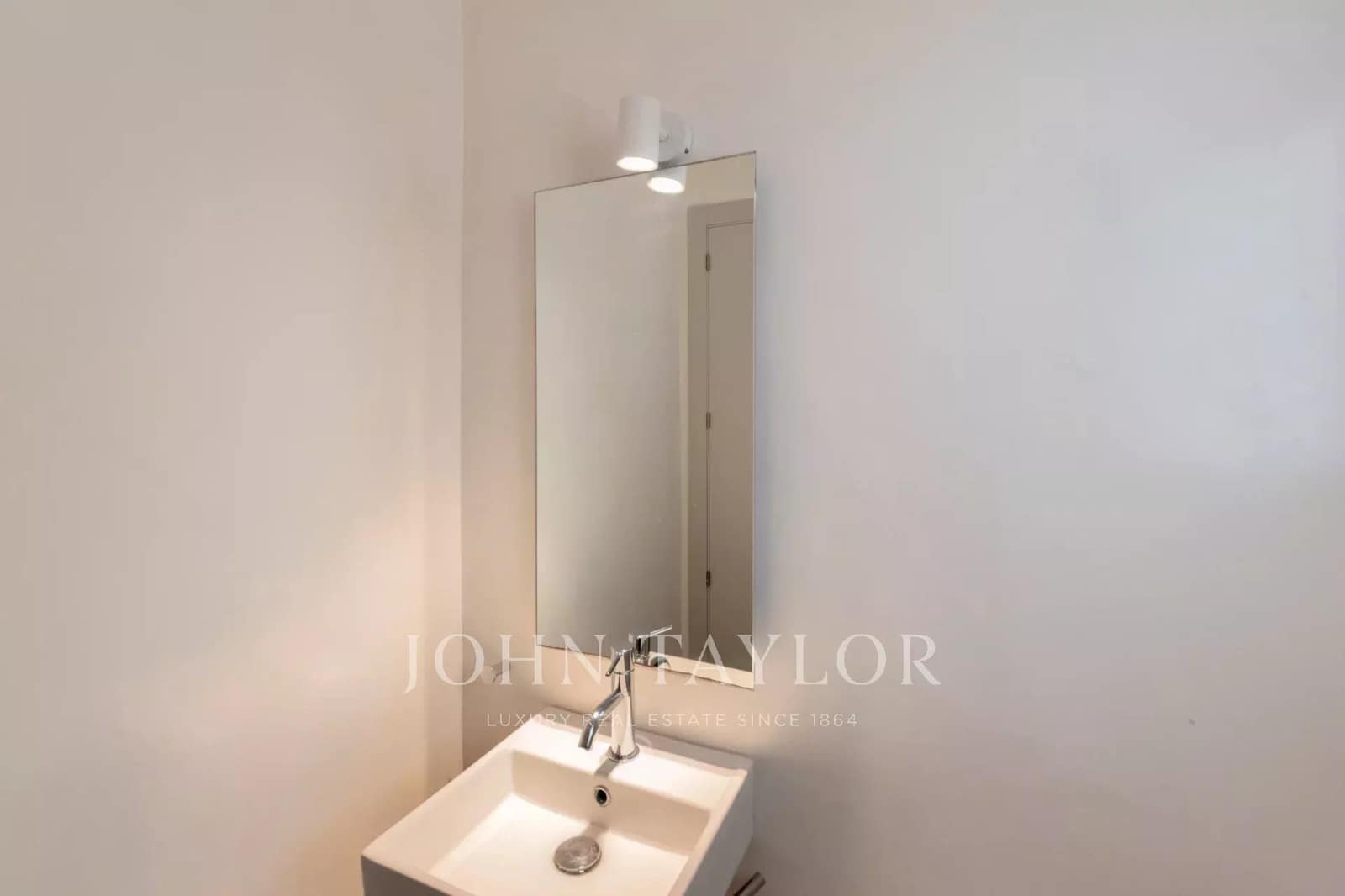 6 sovrum Villa till salu i Sant Antoni de Portmany med pool - 4 450 000 € (Ref: 9428671)