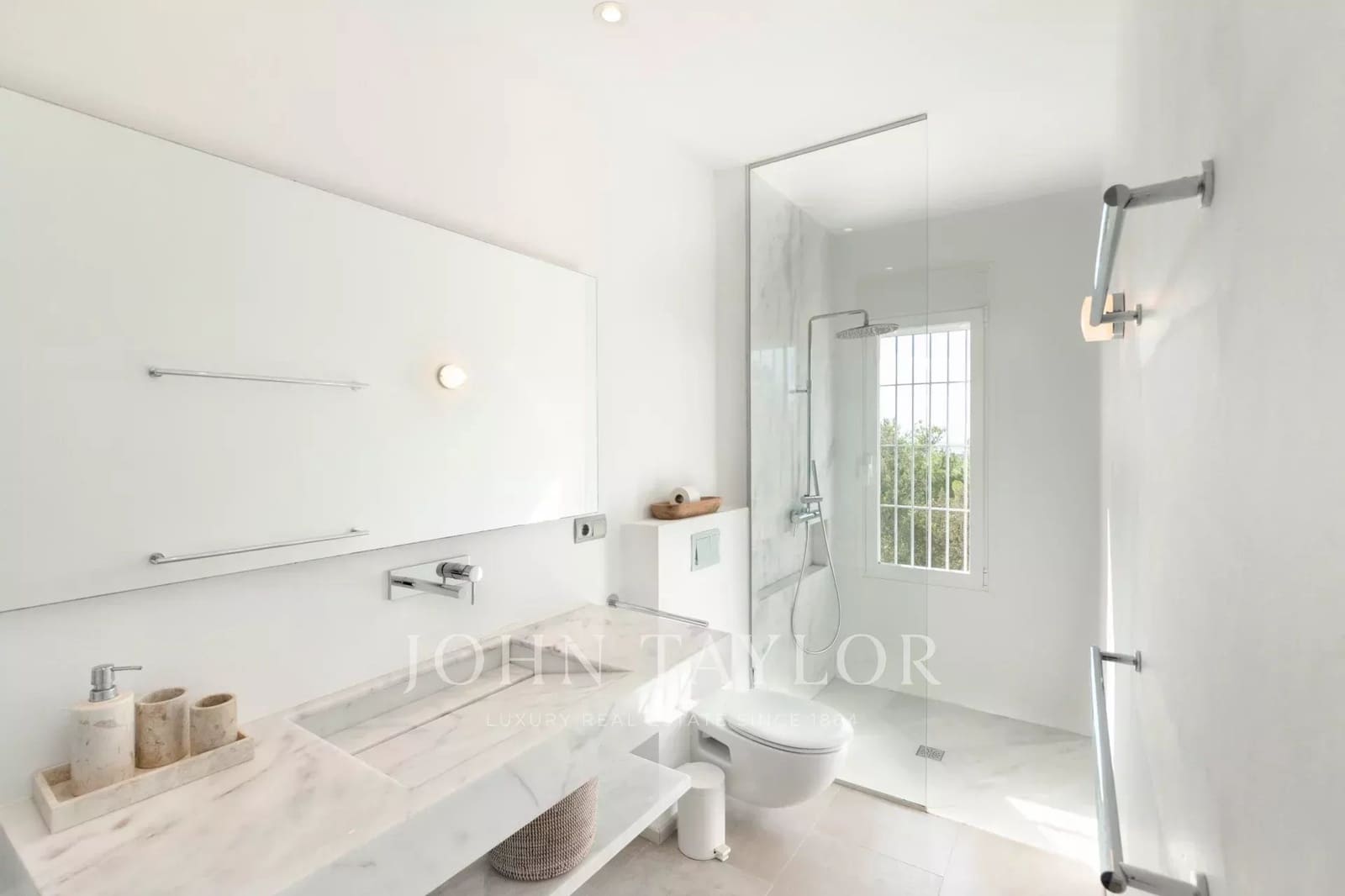 6 sovrum Villa till salu i Sant Antoni de Portmany med pool - 4 450 000 € (Ref: 9428671)