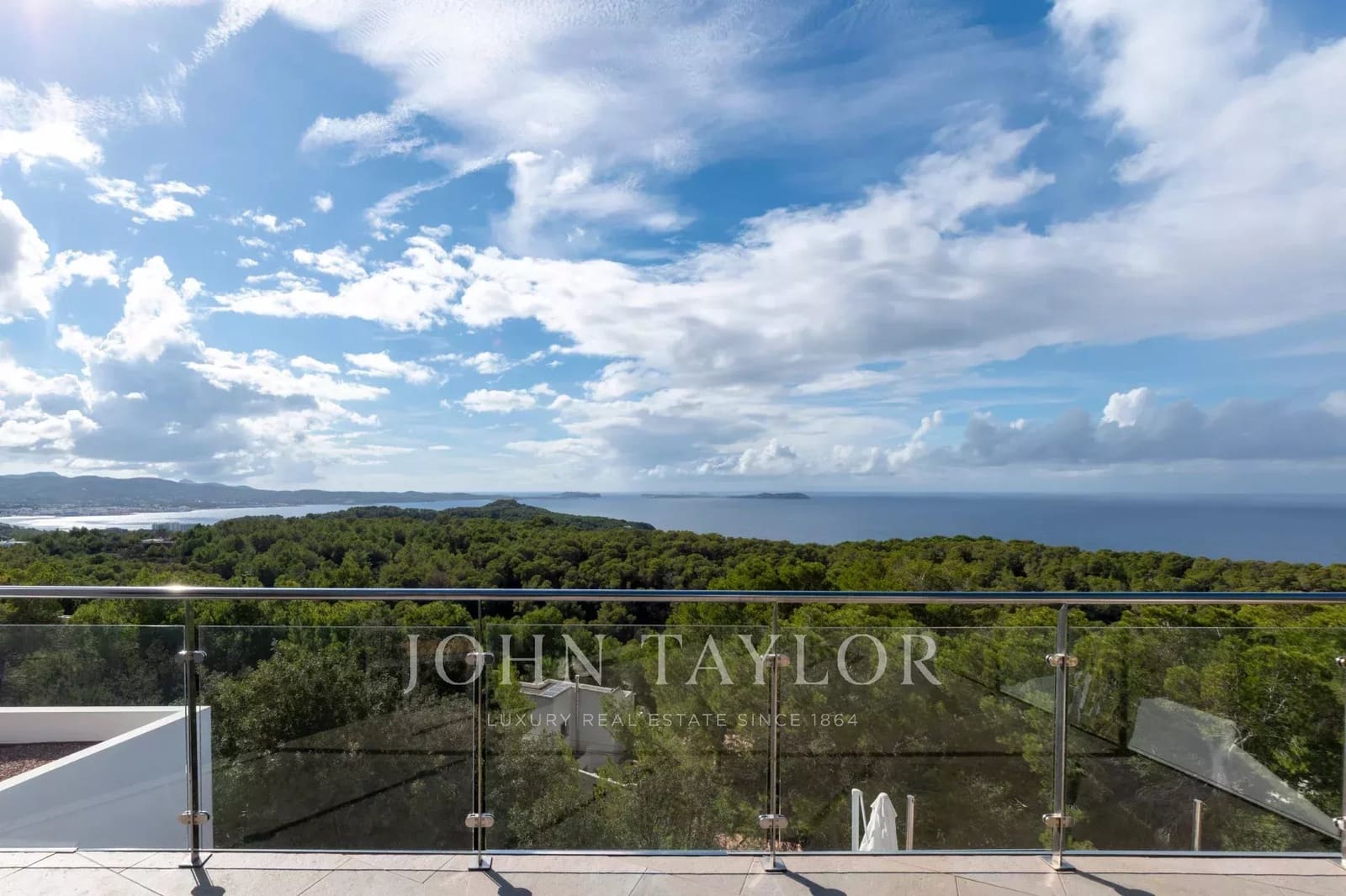 6 sovrum Villa till salu i Sant Antoni de Portmany med pool - 4 450 000 € (Ref: 9428671)