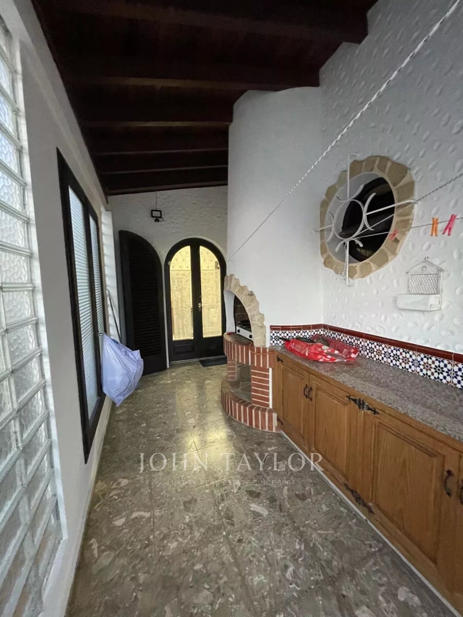 3 bedroom Apartment for sale in Playa d'en Bossa with pool - € 1,995,000 (Ref: 9428672)