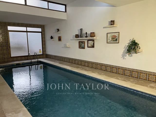 3 bedroom Apartment for sale in Playa d'en Bossa, San Jose / Sant Josep de Sa Talaia with pool - € 1,995,000 (Ref: 9428672)