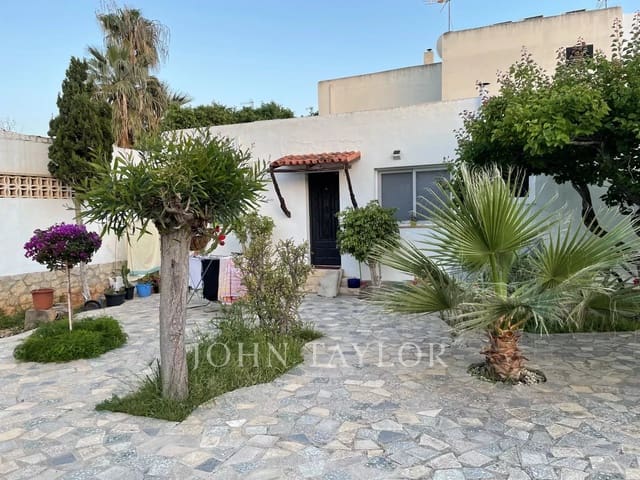 3 bedroom Apartment for sale in Playa d'en Bossa, San Jose / Sant Josep de Sa Talaia with pool - € 1,995,000 (Ref: 9428672)