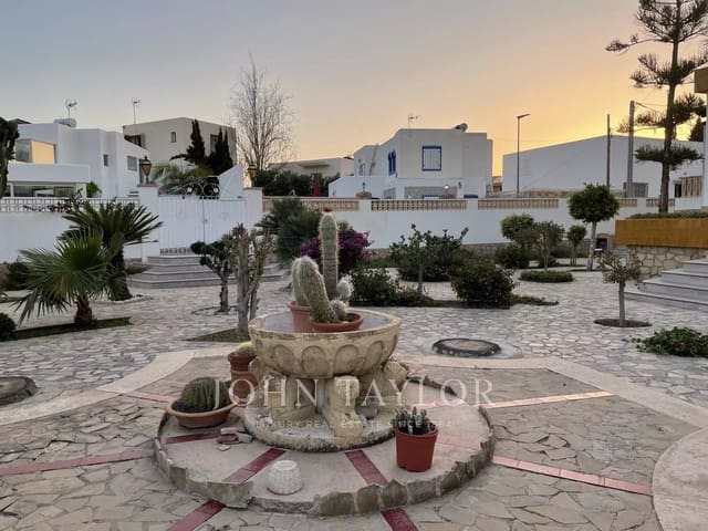 3 bedroom Apartment for sale in Playa d'en Bossa, San Jose / Sant Josep de Sa Talaia with pool - € 1,995,000 (Ref: 9428672)