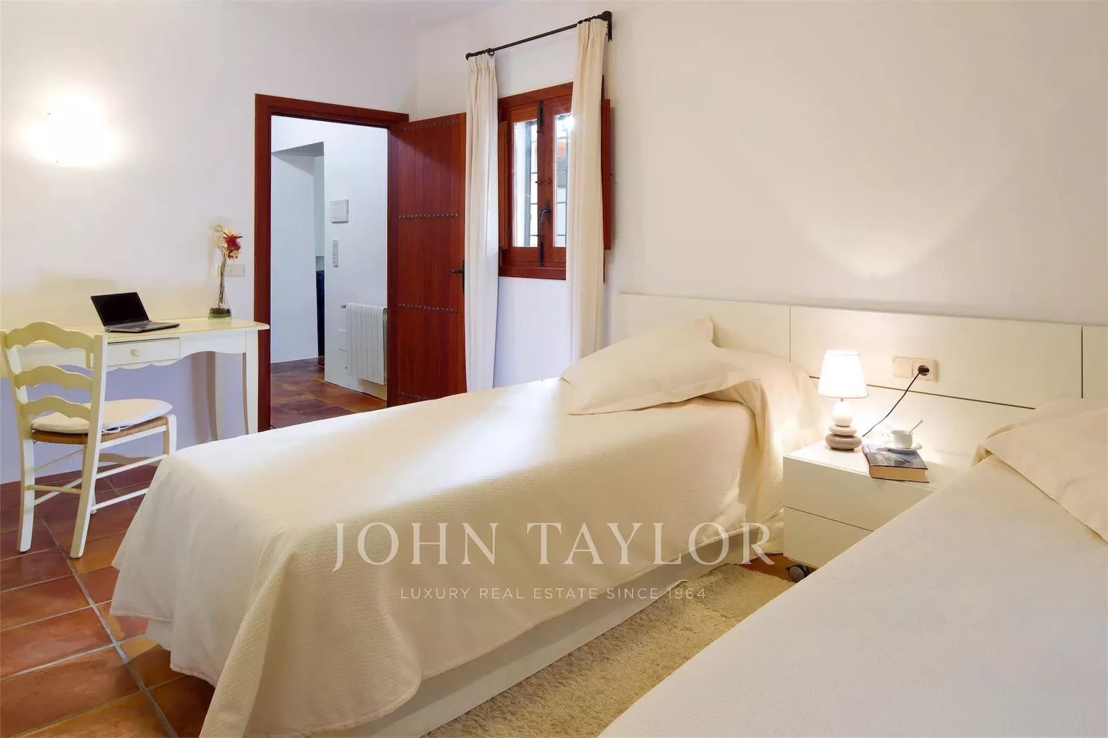 4 Zimmer Ferienvilla in Sant Carles de Peralta mit Pool - 3.400 € (Ref: 9428674)