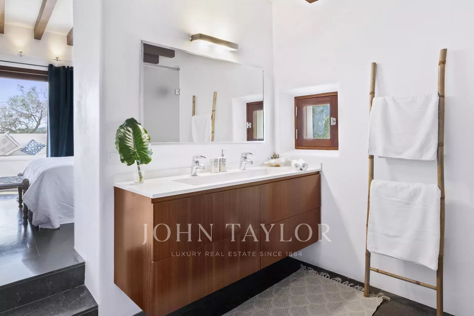 12 Zimmer Ferienvilla in Sant Carles de Peralta mit Pool - 20.500 € (Ref: 9428675)