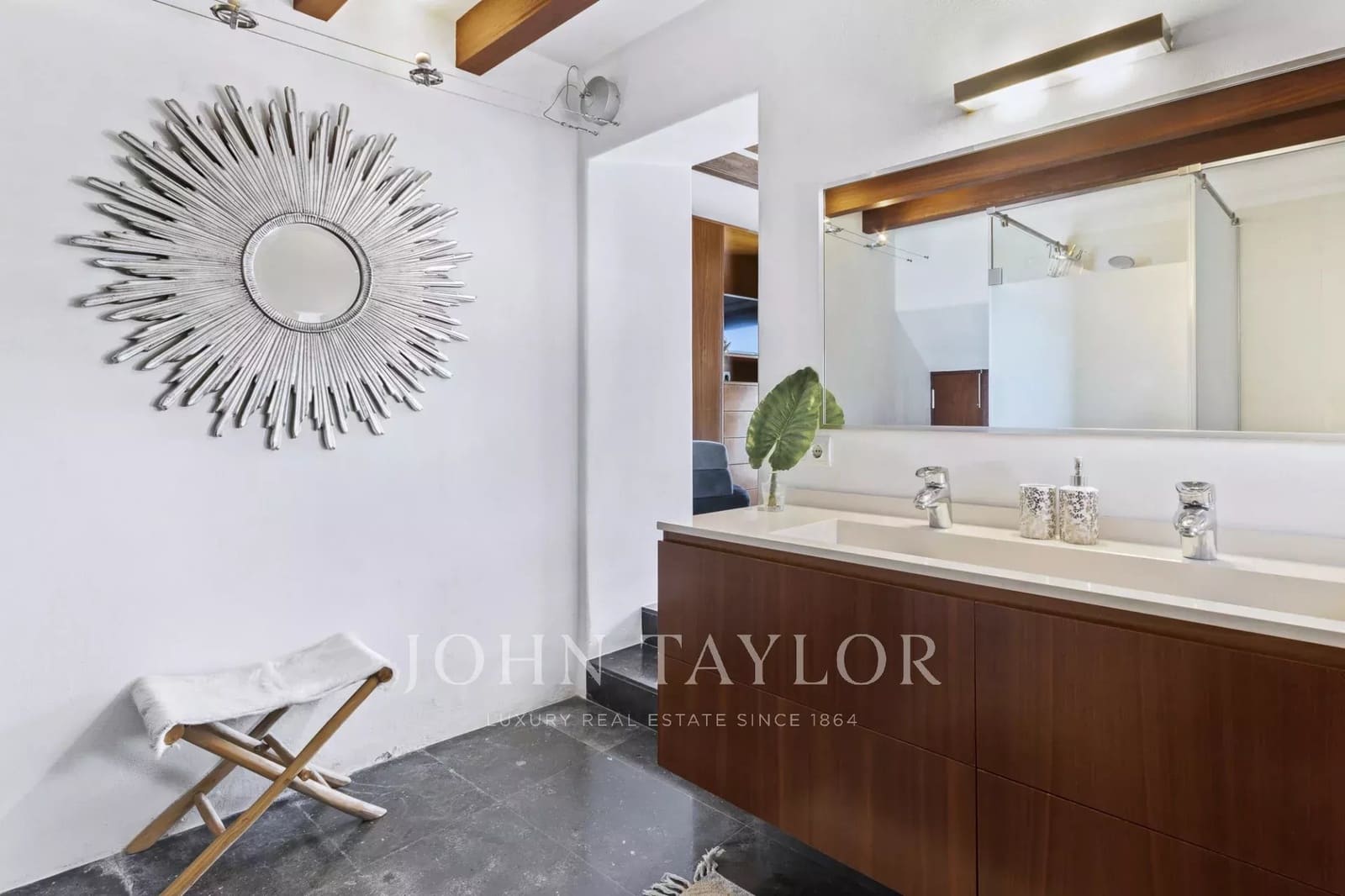 12 Zimmer Ferienvilla in Sant Carles de Peralta mit Pool - 20.500 € (Ref: 9428675)