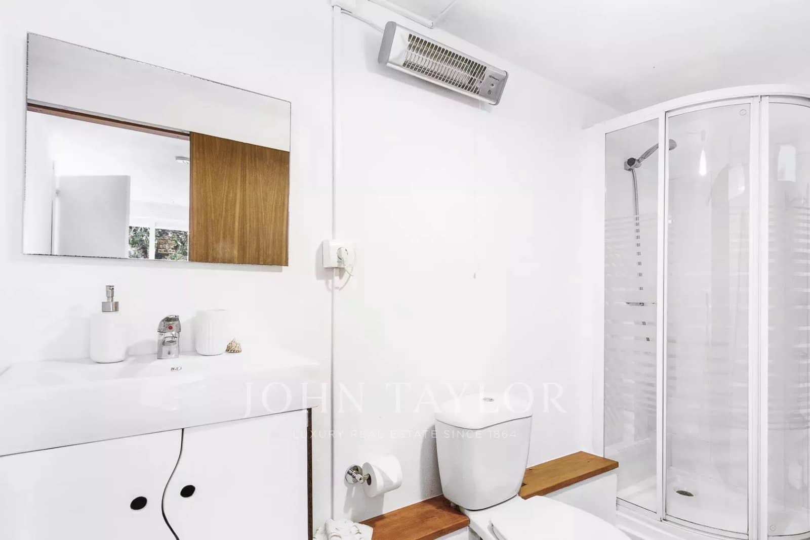 12 Zimmer Ferienvilla in Sant Carles de Peralta mit Pool - 20.500 € (Ref: 9428675)