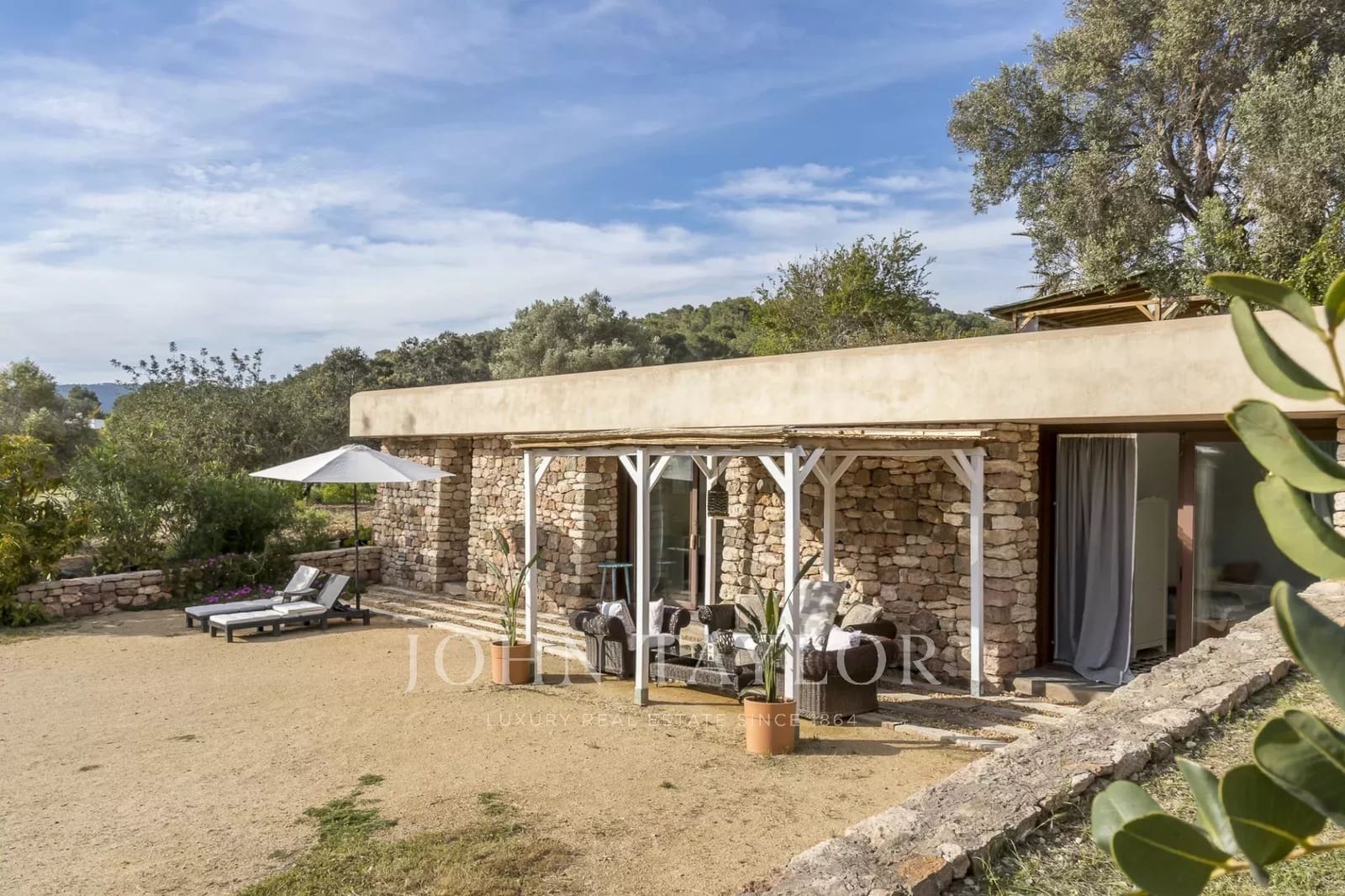 12 Zimmer Ferienvilla in Sant Carles de Peralta mit Pool - 20.500 € (Ref: 9428675)