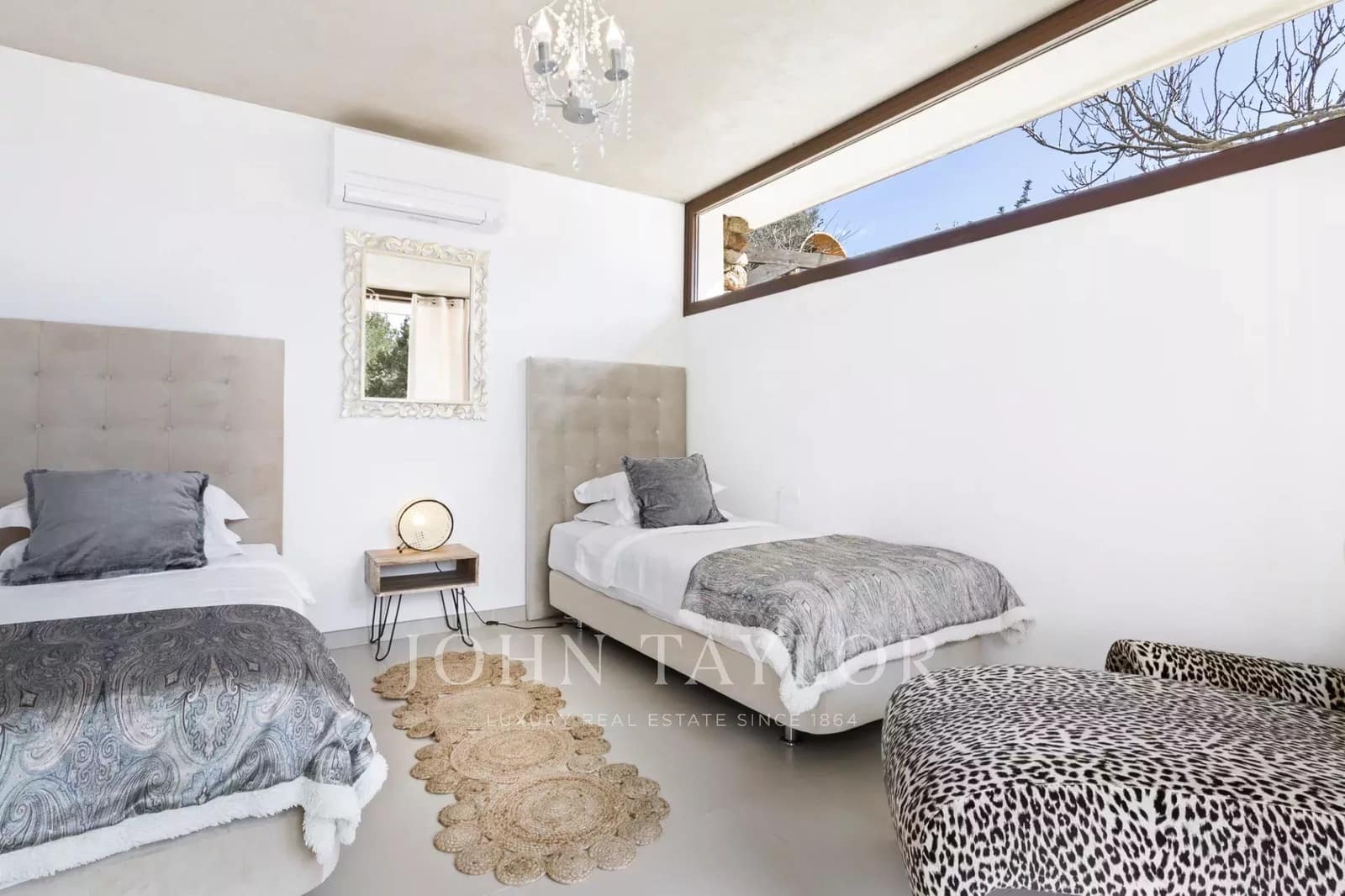 12 Zimmer Ferienvilla in Sant Carles de Peralta mit Pool - 20.500 € (Ref: 9428675)