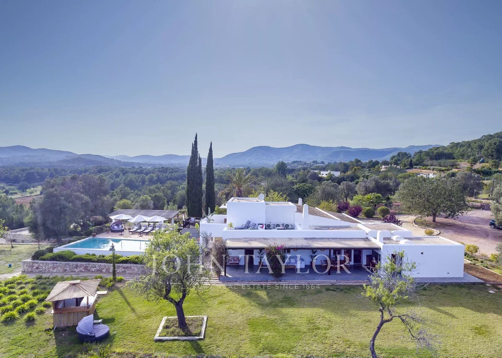 12 Zimmer Ferienvilla in Sant Carles de Peralta mit Pool - 20.500 € (Ref: 9428675)