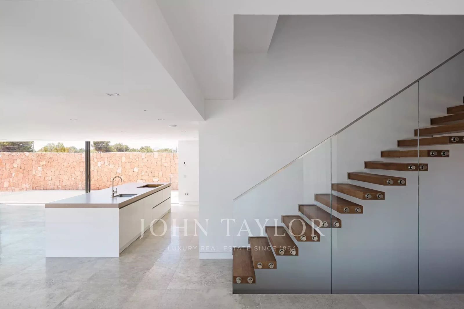 Apartment for sale in Cap Martinet with pool - € 5,750,000 (Ref: 9428677)