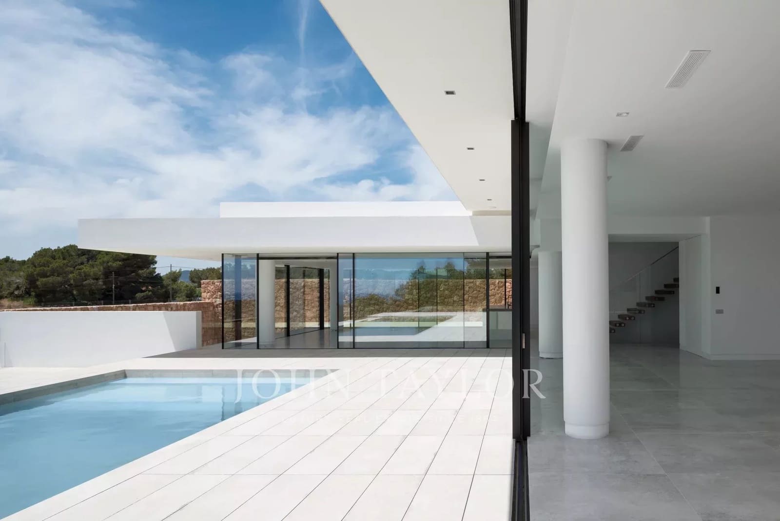 Apartment for sale in Cap Martinet with pool - € 5,750,000 (Ref: 9428677)