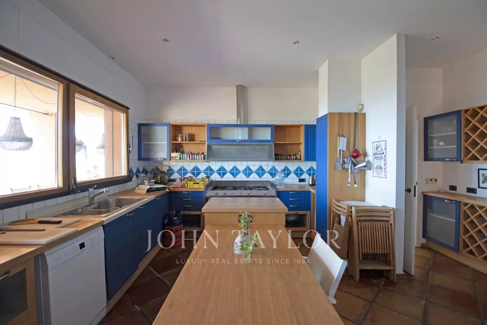 7 bedroom Villa for sale in San Jose / Sant Josep de Sa Talaia with pool - € 6,500,000 (Ref: 9428678)