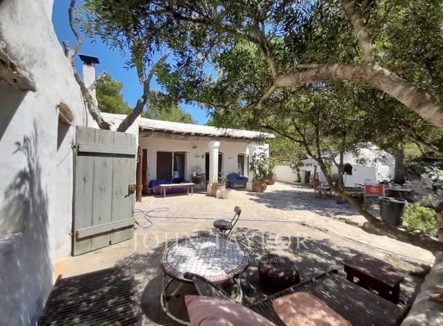 3 bedroom Apartment for sale in Santa Eulalia / Santa Eularia - € 5,300,000 (Ref: 9428680)