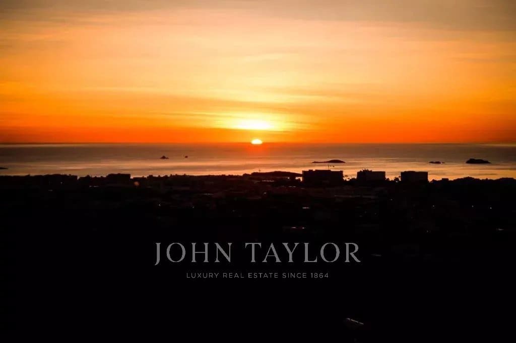 Chalet de 5 habitaciones en San Jose / Sant Josep de Sa Talaia en alquiler vacacional con piscina - 5.000 € (Ref: 9428685)