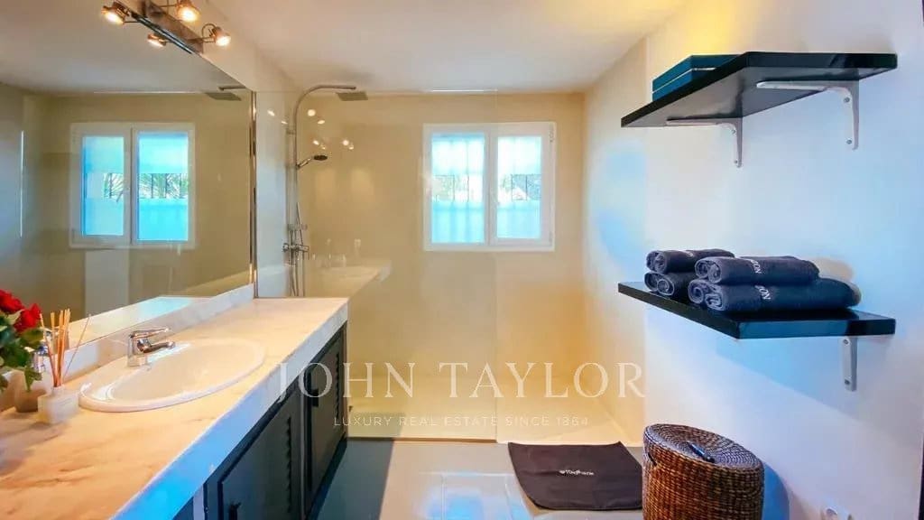 Chalet de 5 habitaciones en San Jose / Sant Josep de Sa Talaia en alquiler vacacional con piscina - 5.000 € (Ref: 9428685)