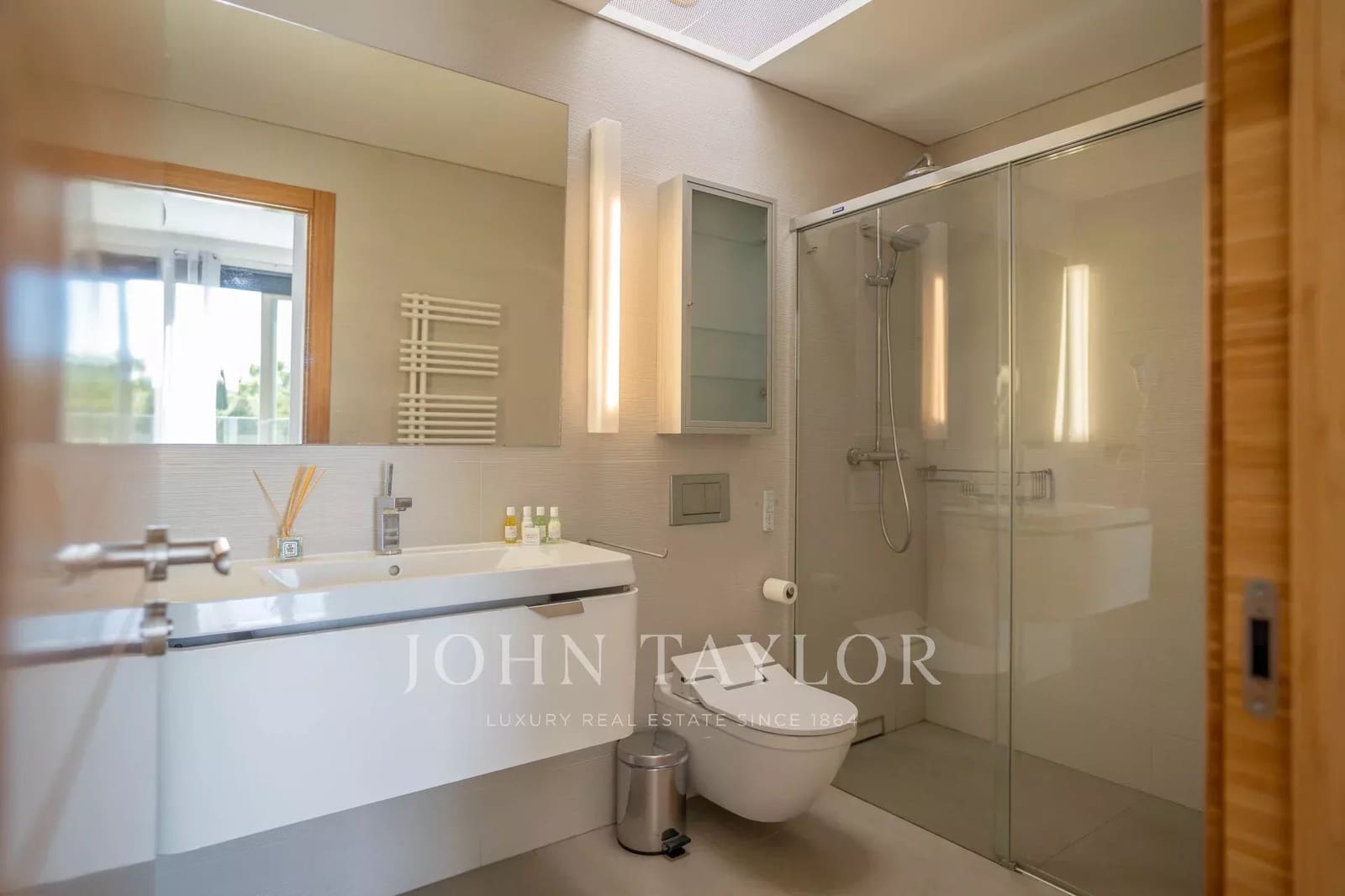 7 bedroom Villa for holiday rental in Nuestra Senora de Jesus with pool - € 15,400 (Ref: 9428687)