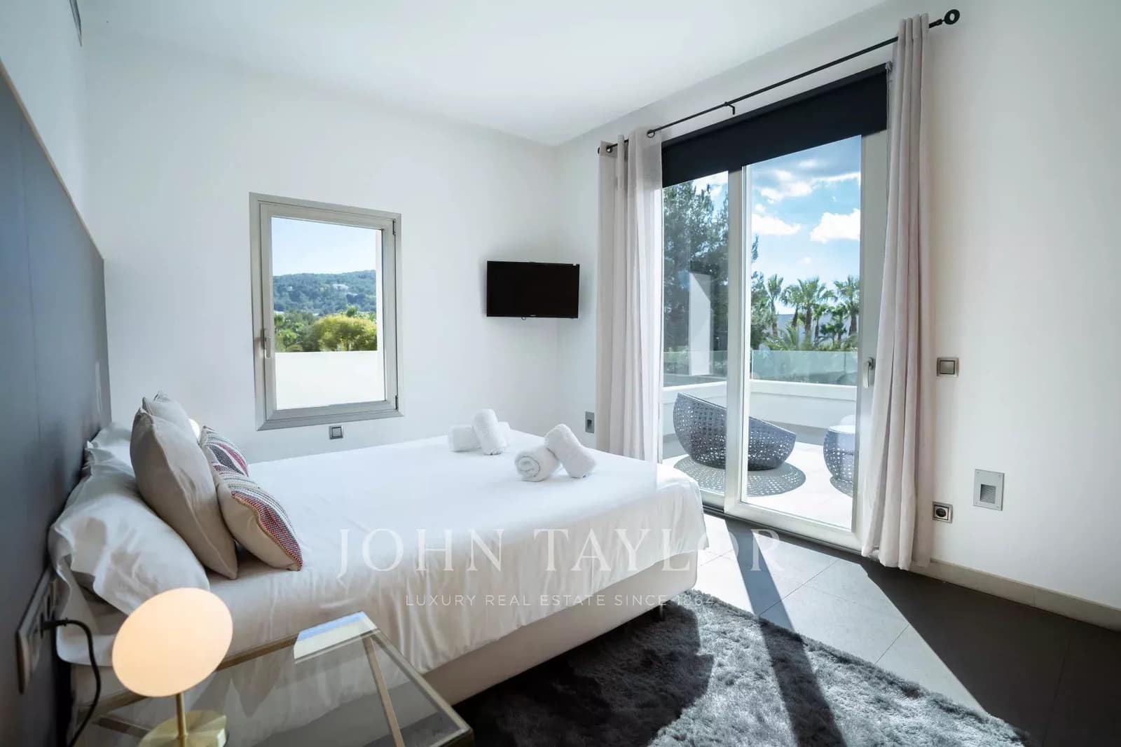 7 bedroom Villa for holiday rental in Nuestra Senora de Jesus with pool - € 15,400 (Ref: 9428687)