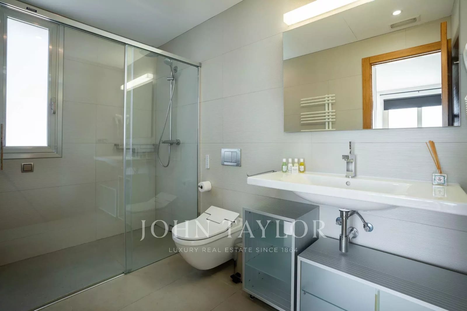 7 bedroom Villa for holiday rental in Nuestra Senora de Jesus with pool - € 15,400 (Ref: 9428687)