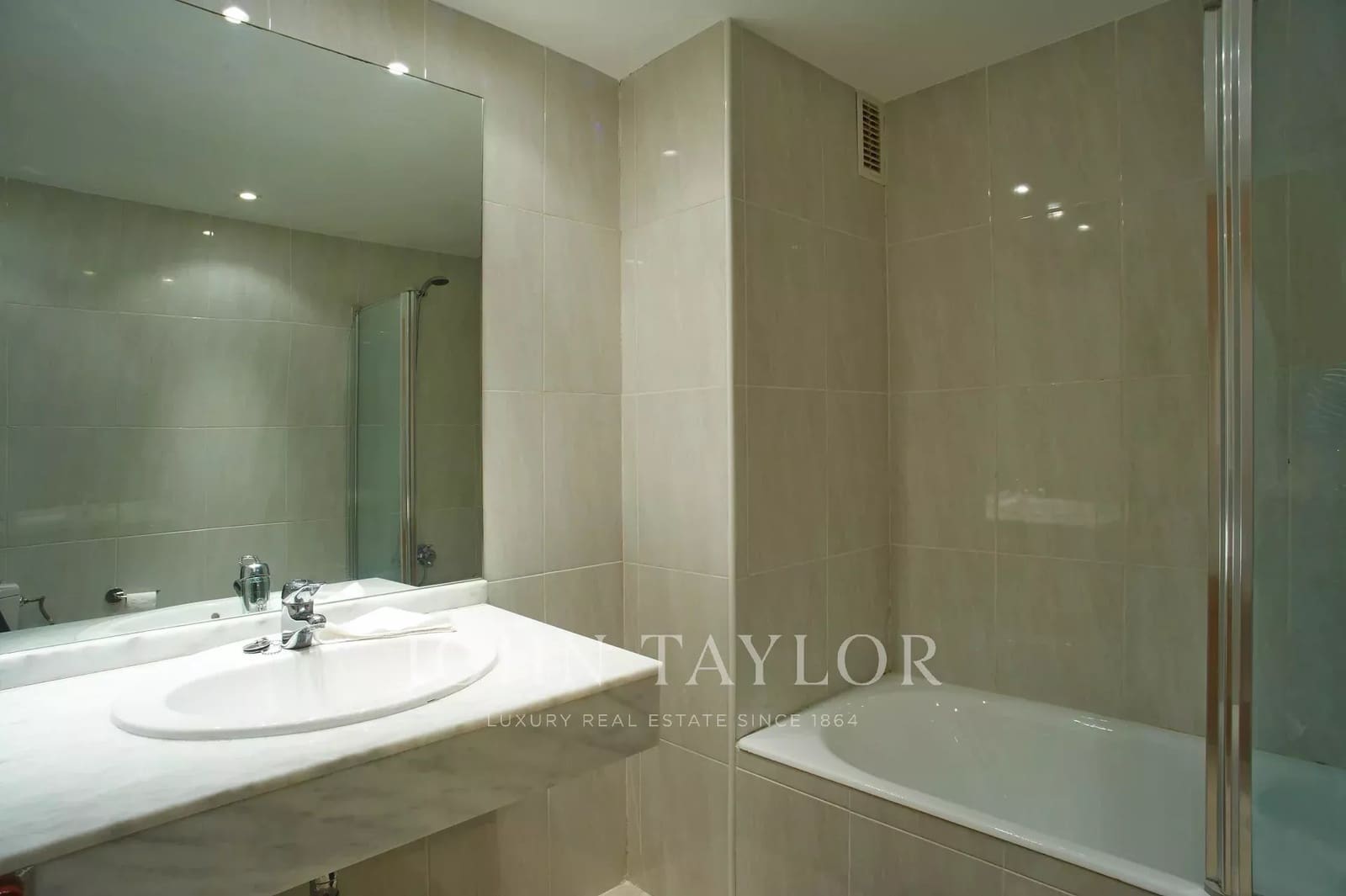 3 Zimmer Ferienapartment in Ibiza / Eivissa Stadt mit Pool - 3.682 € (Ref: 9428688)