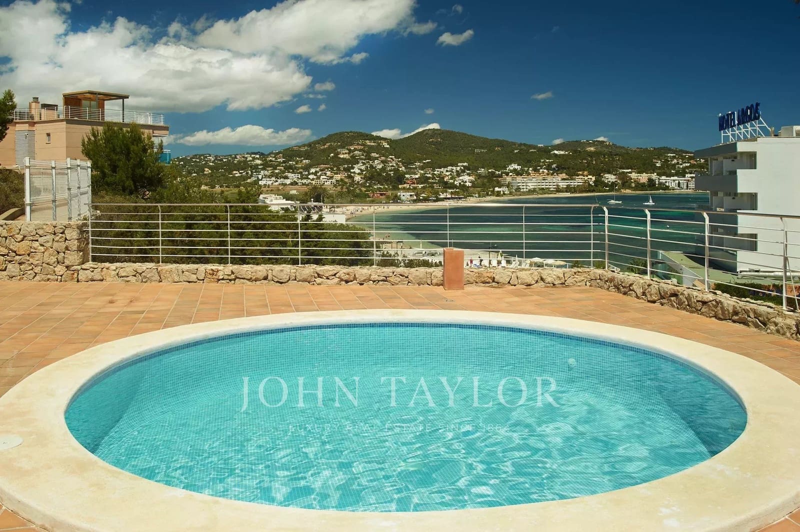 3 Zimmer Ferienapartment in Ibiza / Eivissa Stadt mit Pool - 3.682 € (Ref: 9428688)