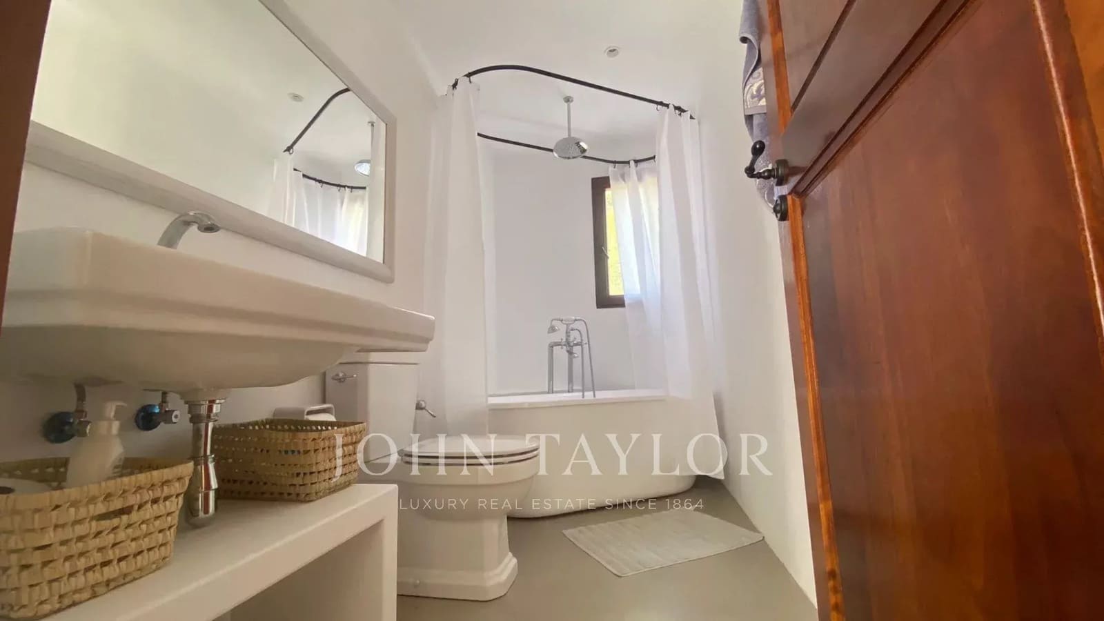 3 bedroom Villa for holiday rental in Sant Antoni de Portmany - € 1,495 (Ref: 9428689)