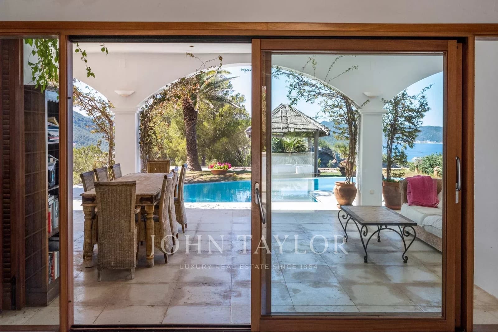 9 sovrum Villa till salu i Santa Eulalia / Santa Eularia med pool - 45 000 000 € (Ref: 9428690)