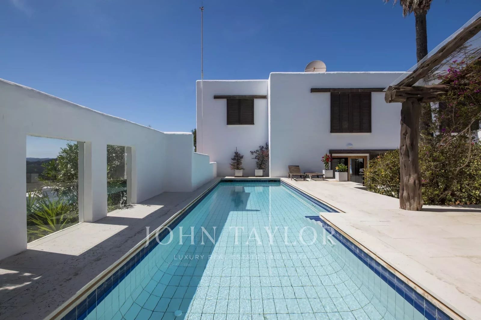 9 sovrum Villa till salu i Santa Eulalia / Santa Eularia med pool - 45 000 000 € (Ref: 9428690)