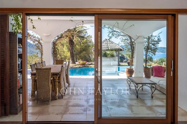 9 sovrum Villa till salu i Santa Eulalia / Santa Eularia med pool - 45 000 000 € (Ref: 9428690)