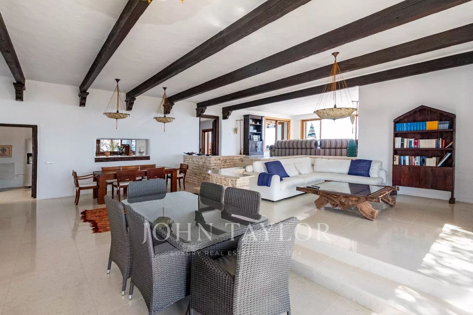 9 sovrum Villa till salu i Santa Eulalia / Santa Eularia med pool - 45 000 000 € (Ref: 9428690)