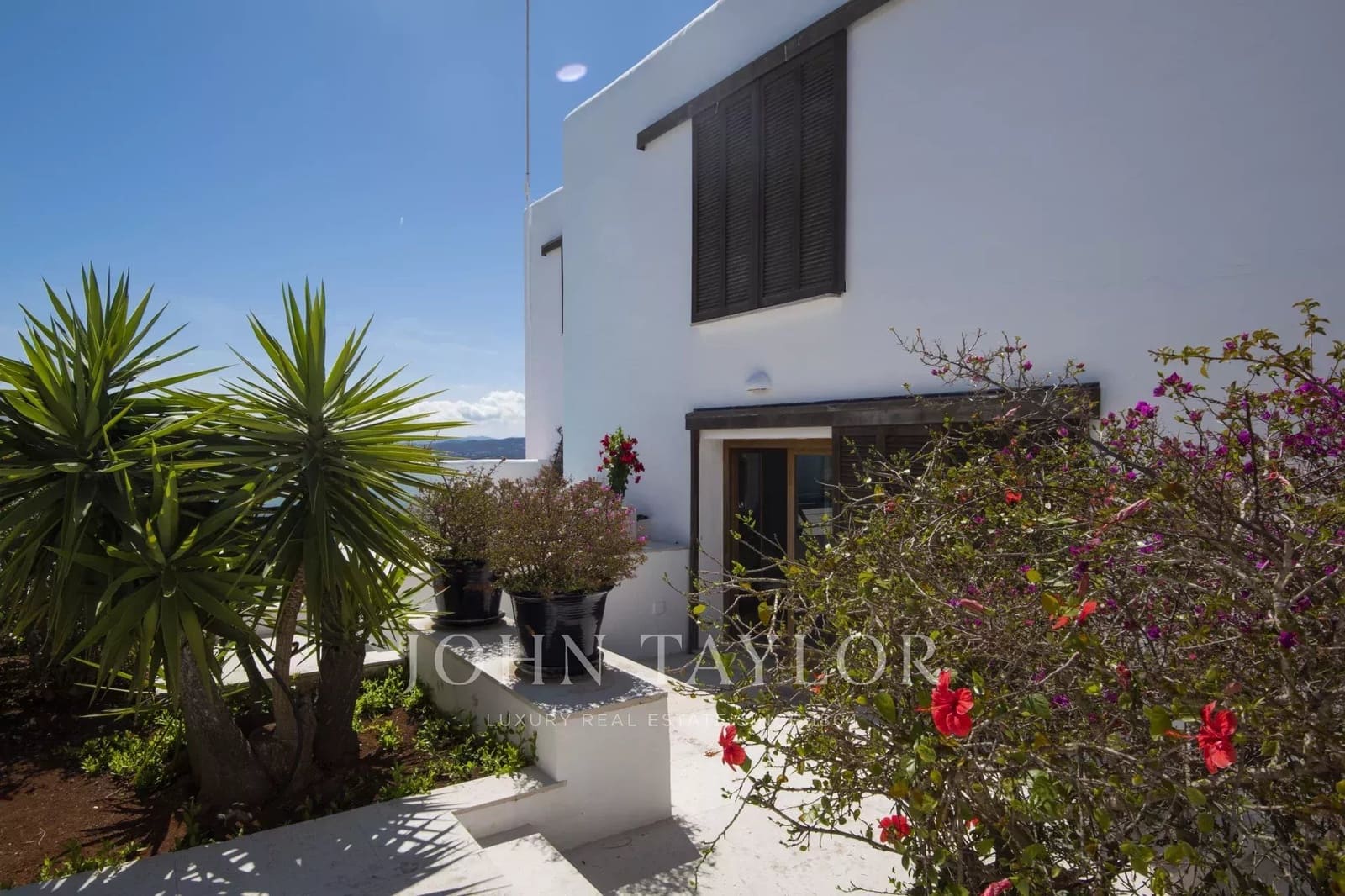 9 sovrum Villa till salu i Santa Eulalia / Santa Eularia med pool - 45 000 000 € (Ref: 9428690)