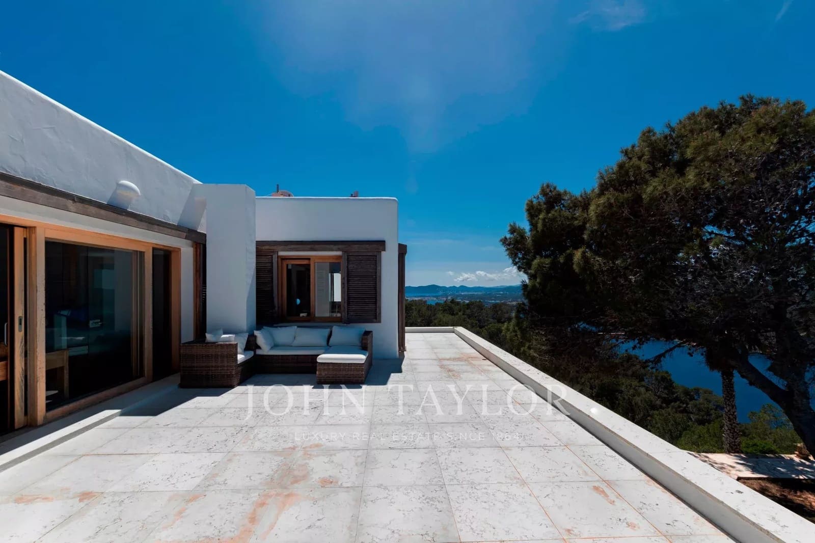 9 sovrum Villa till salu i Santa Eulalia / Santa Eularia med pool - 45 000 000 € (Ref: 9428690)