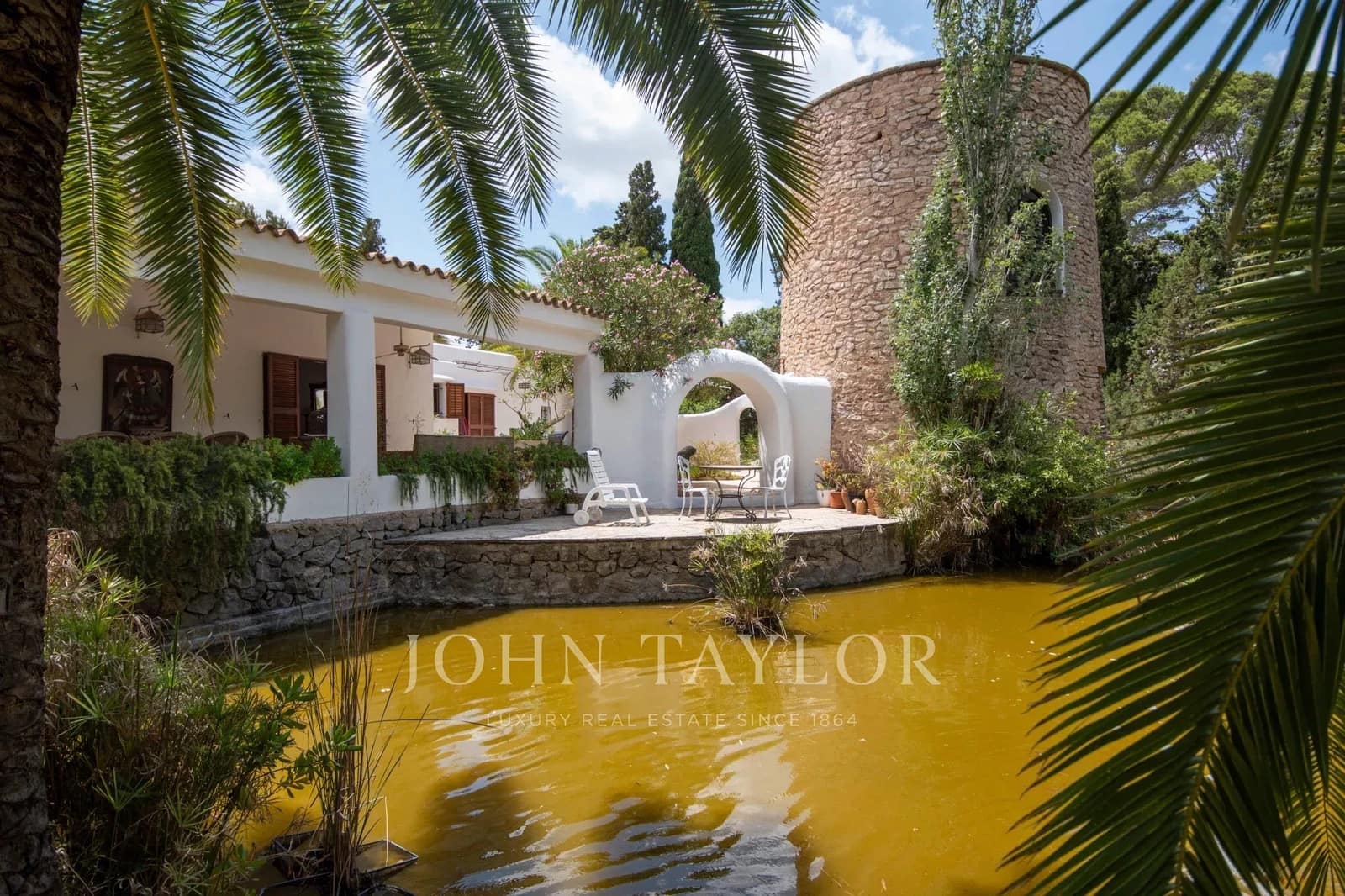 6 bedroom Apartment for holiday rental in Cala d'en Bou with pool - € 5,523 (Ref: 9428695)