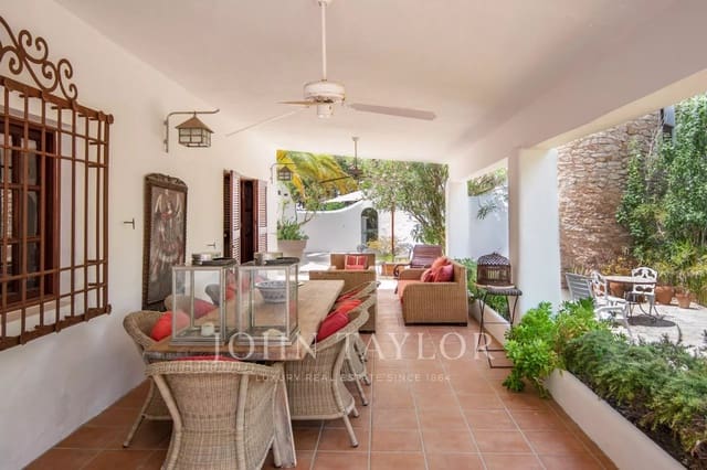 6 Zimmer Ferienapartment in Cala d'en Bou, San Jose / Sant Josep de Sa Talaia mit Pool - 5.523 € (Ref: 9428695)