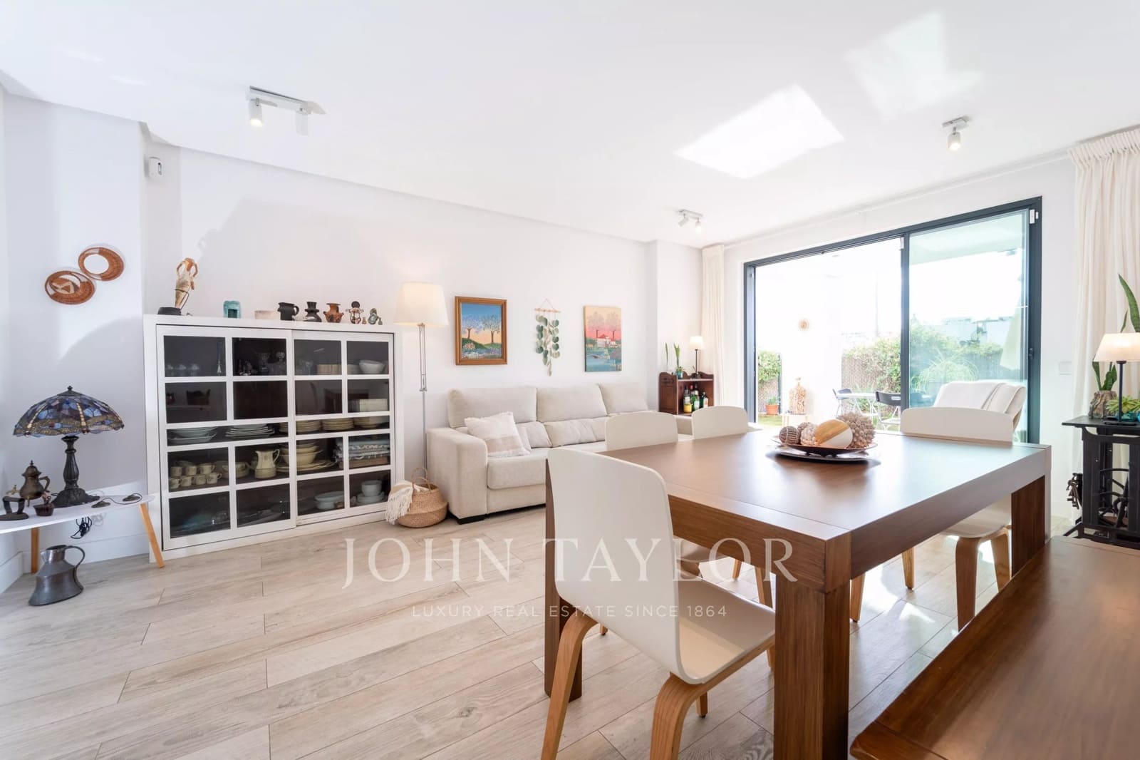 3 bedroom Apartment for sale in Santa Eulalia / Santa Eularia - € 1,090,000 (Ref: 9493943)