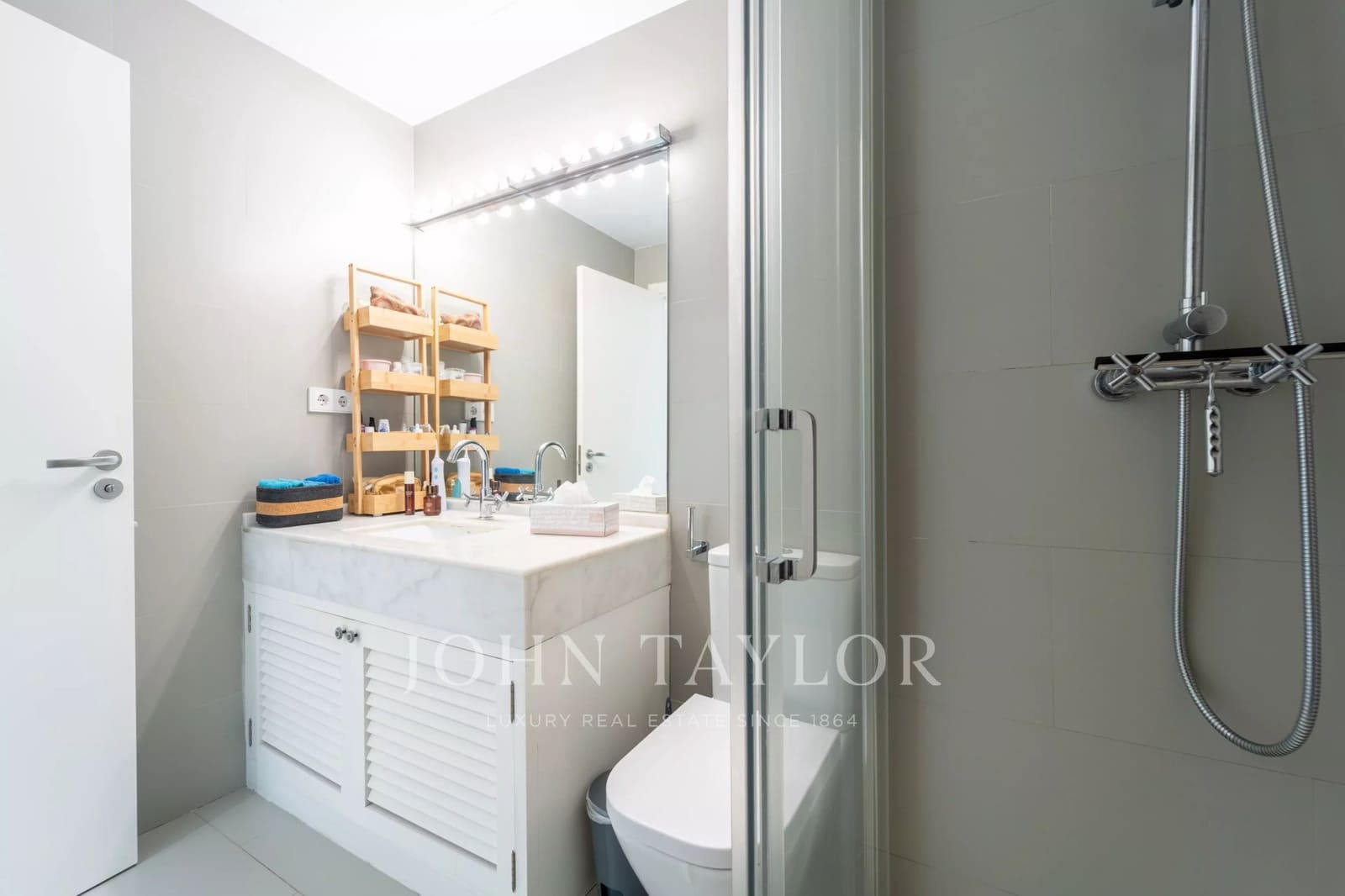 3 bedroom Apartment for sale in Santa Eulalia / Santa Eularia - € 1,090,000 (Ref: 9493943)