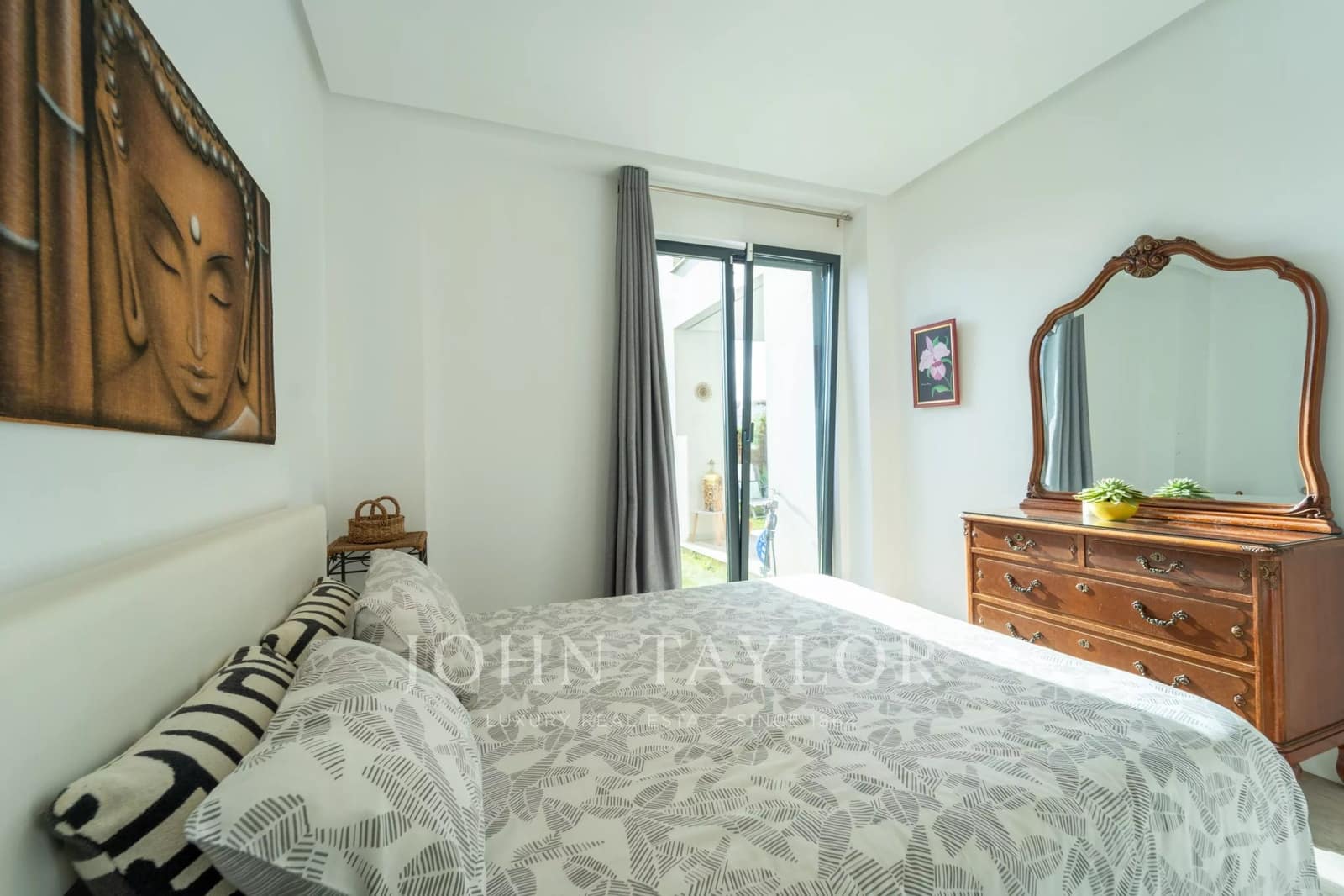 3 bedroom Apartment for sale in Santa Eulalia / Santa Eularia - € 1,090,000 (Ref: 9493943)