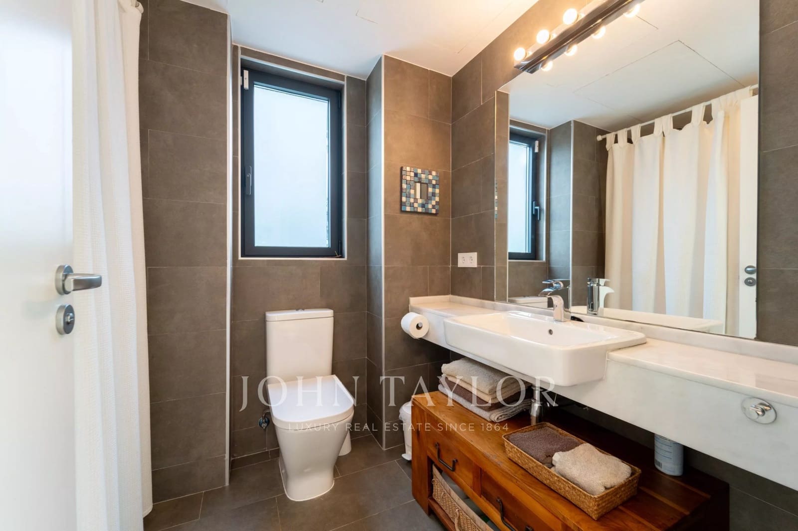 3 bedroom Apartment for sale in Santa Eulalia / Santa Eularia - € 1,090,000 (Ref: 9493943)