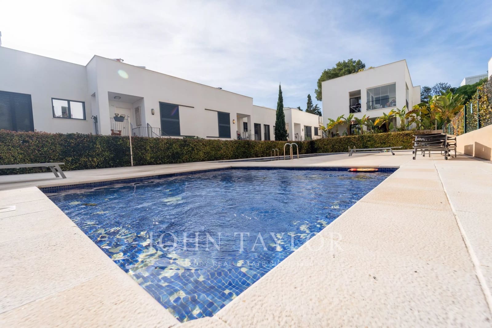 3 bedroom Apartment for sale in Santa Eulalia / Santa Eularia - € 1,090,000 (Ref: 9493943)